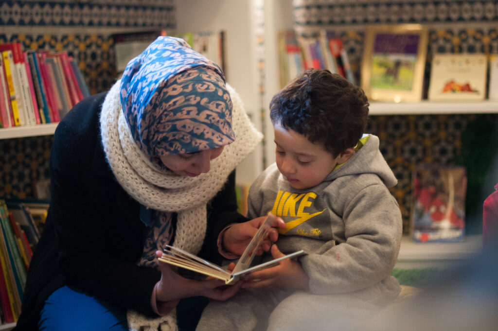 How can you create a book discovery ritual with your child?